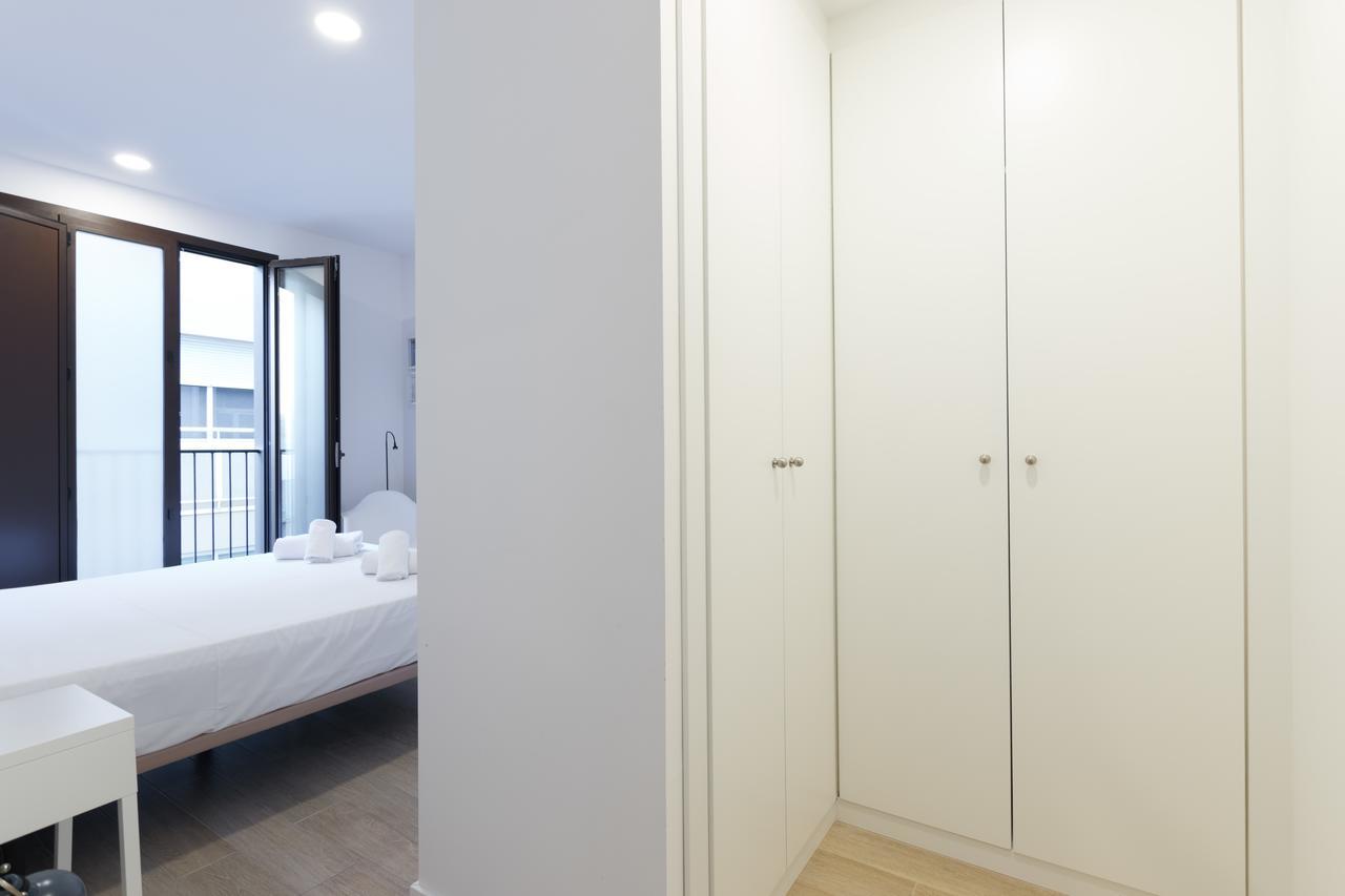 Apartments Madrina Valencia Exterior foto