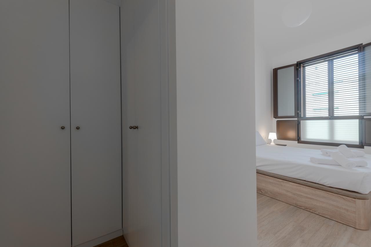 Apartments Madrina Valencia Exterior foto
